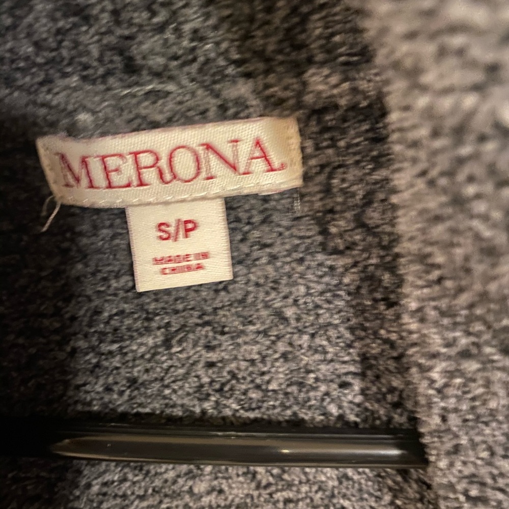Sweater - Picture 2 of 2
